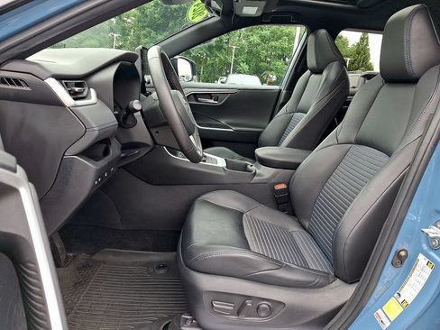 Used 2024 Toyota RAV4 XSE w/ Weather Package AWD/4WD image 16