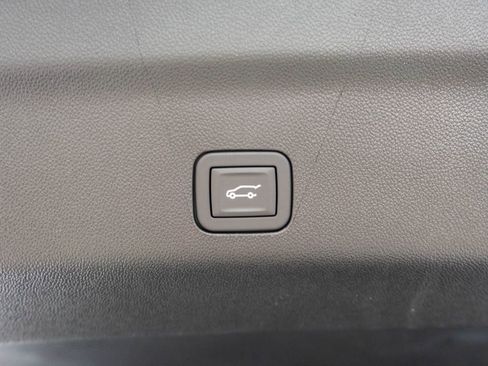 New 2026 GMC Yukon XL Elevation w/ Elevation Premium Package AWD/4WD image 35