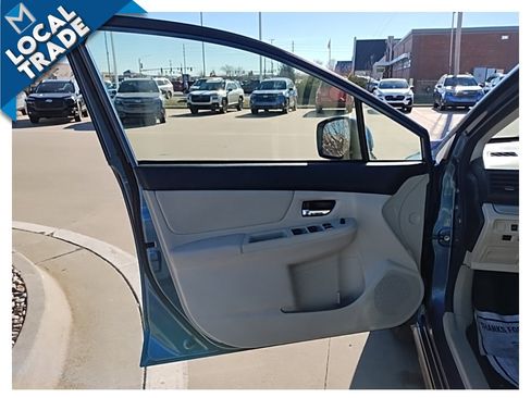 Used 2014 Subaru Crosstrek 2.0i Premium image 17