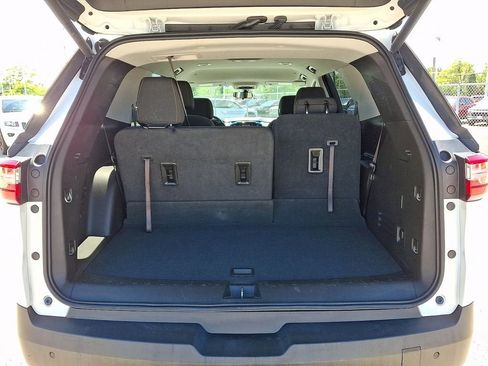 Certified 2019 Chevrolet Traverse LT FWD image 30
