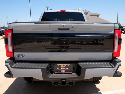 New 2026 Ford F250 Platinum w/ FX4 Off-Road Package AWD/4WD image 5