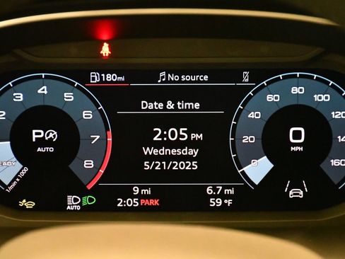 Certified 2025 Audi Q3 2.0T Premium Plus w/ Premium Plus Package image 26