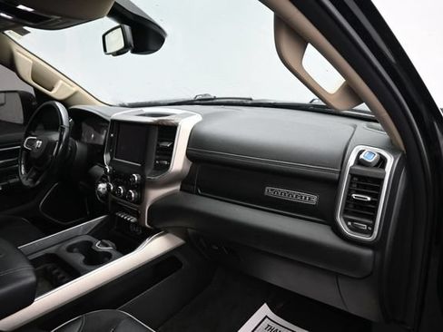 Used 2020 RAM 1500 Laramie AWD/4WD image 8