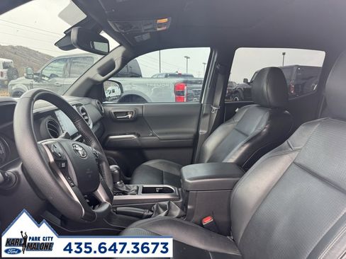 Used 2023 Toyota Tacoma TRD Sport image 10