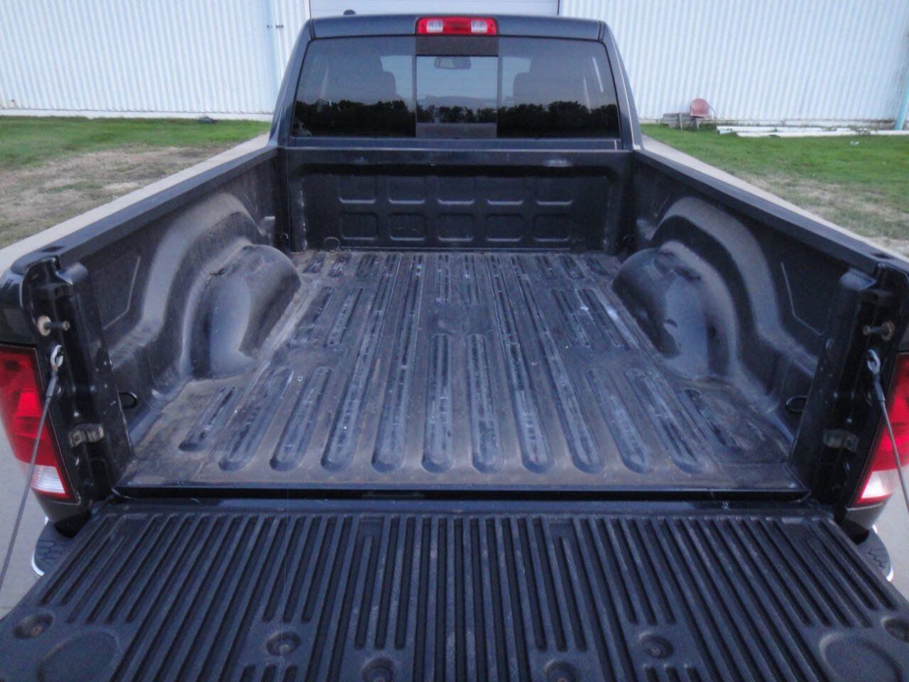 Used 2014 RAM 1500 Big Horn RWD image 27