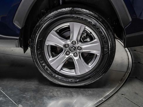 Certified 2025 Toyota RAV4 XLE FWD image 11