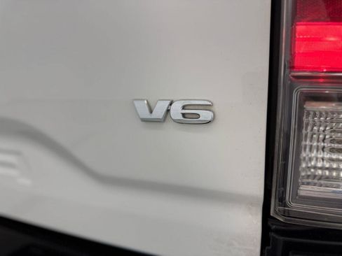 Used 2023 Toyota Tacoma TRD Sport w/ TRD Premium Sport Package AWD/4WD image 36