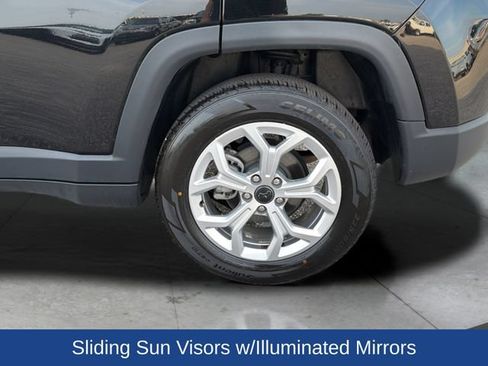 Used 2025 Jeep Compass Latitude w/ Sun & Sound Group AWD/4WD image 31