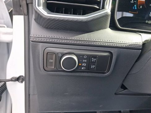 Used 2025 Ford Mustang Premium RWD image 28