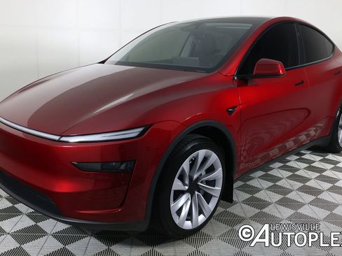 Used 2026 Tesla Model Y Long Range AWD/4WD image 9