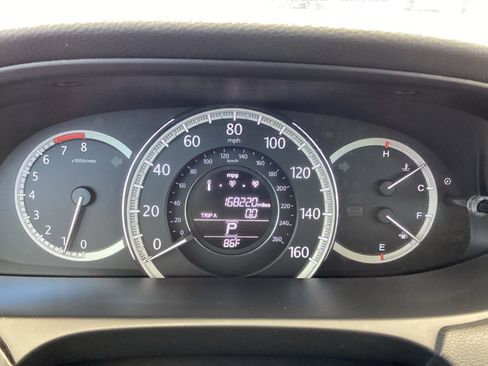 Used 2015 Honda Accord EX-L image 9