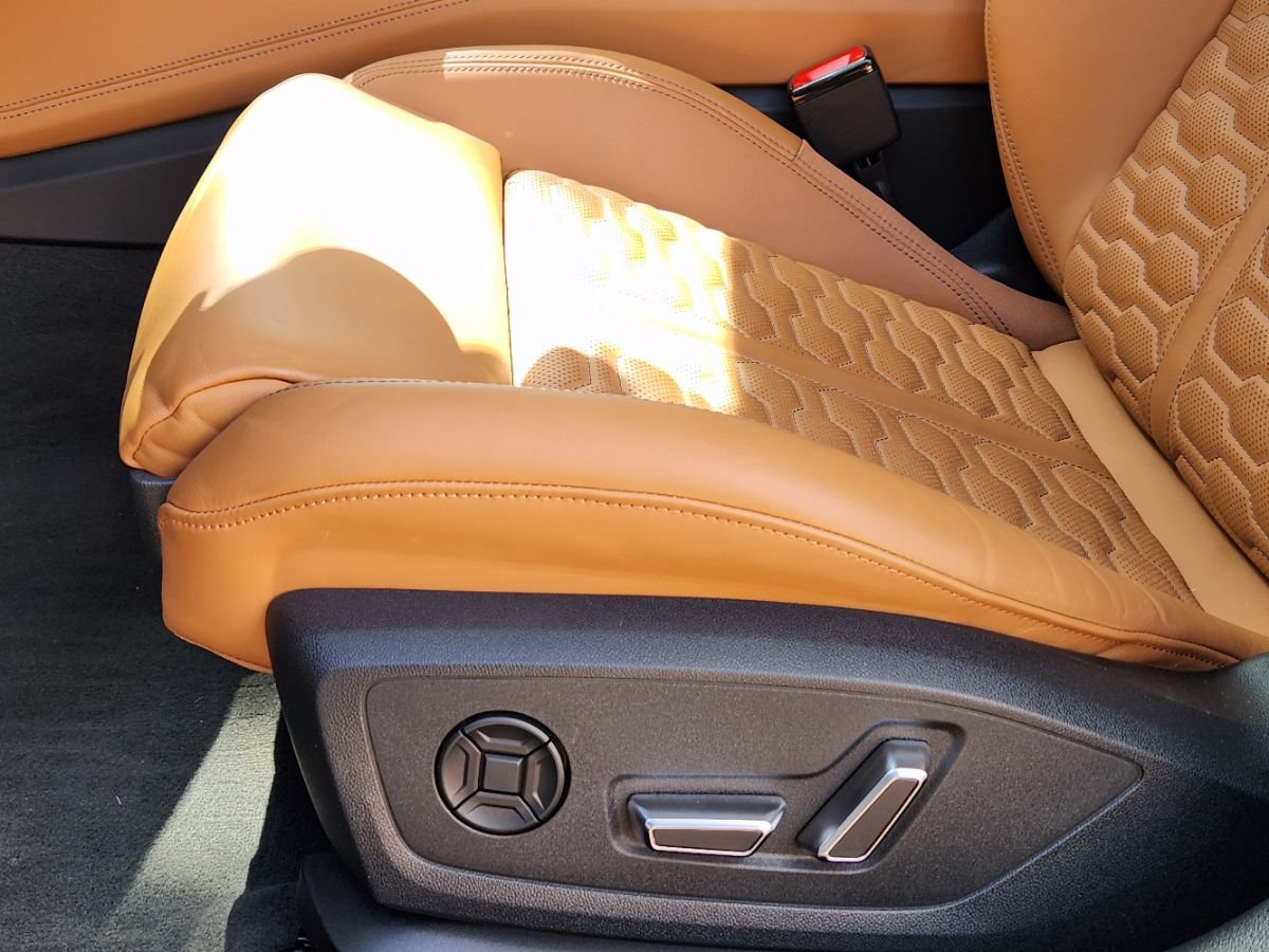 Used 2024 Audi RS 6 performance AWD/4WD image 45