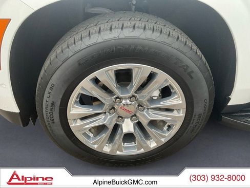 Used 2025 GMC Yukon Denali AWD/4WD image 14
