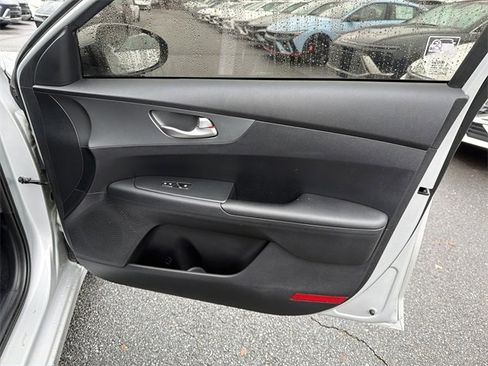 Used 2020 Kia Forte LXS image 14