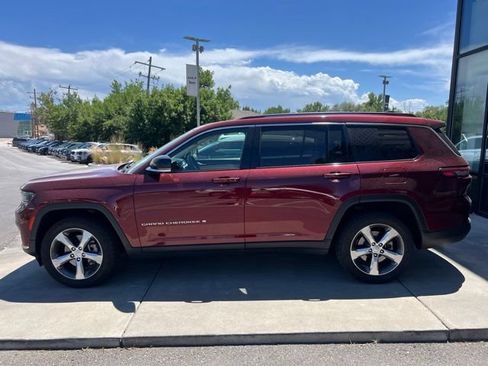 Used 2021 Jeep Grand Cherokee L Limited w/ Luxury Tech Group II AWD/4WD image 3