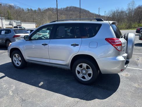 Used 2012 Toyota RAV4 FWD w/ Value Pkg image 3