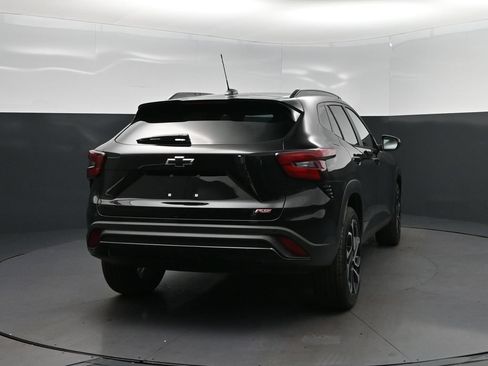 New 2026 Chevrolet Trax RS w/ Sunroof Package FWD image 7