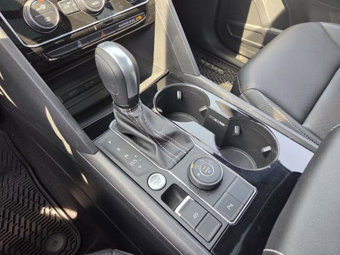 Used 2023 Volkswagen Atlas Cross Sport SEL R-Line image 15