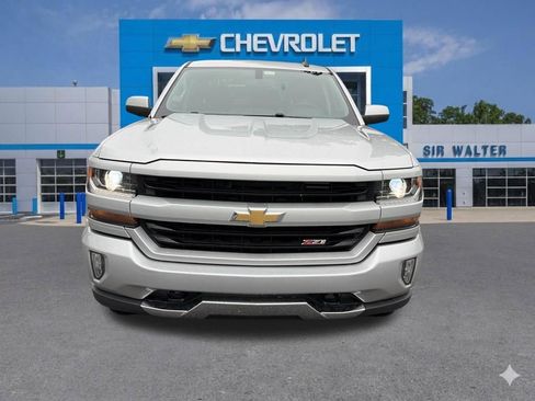 Used 2018 Chevrolet Silverado 1500 LT w/ All Star Edition AWD/4WD image 2