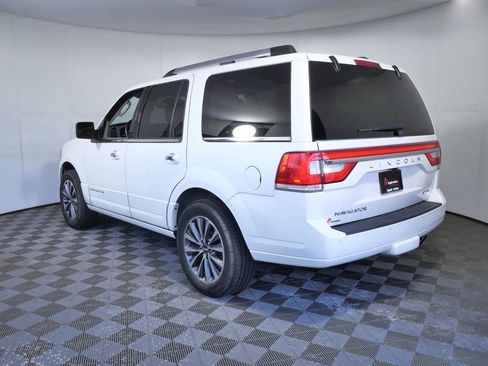 Used 2016 Lincoln Navigator Select AWD/4WD image 6