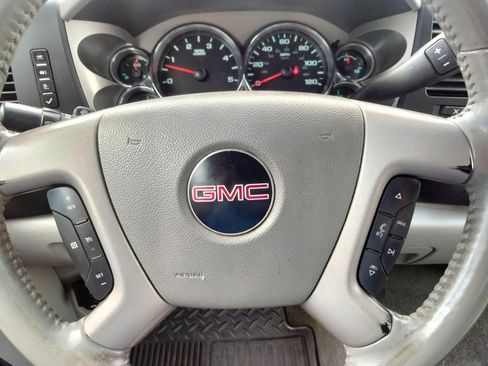 Used 2011 GMC Sierra 3500 SLE w/ SLE Preferred Package image 19