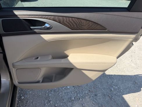 Used 2017 Lincoln MKZ Reserve w/ Climate Package FWD image 18