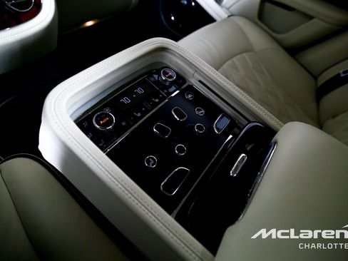 Used 2020 Bentley Mulsanne RWD image 20