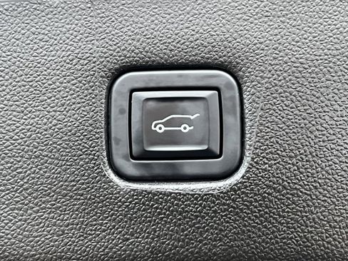 Used 2023 Chevrolet Blazer LT w/ Convenience Package image 33