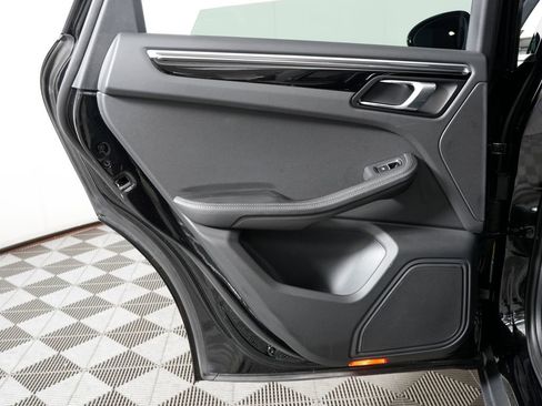 Certified 2023 Porsche Macan Turbo AWD/4WD image 35