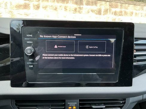Used 2025 Volkswagen Jetta Sport image 22
