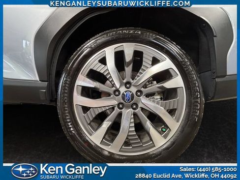 Used 2025 Subaru Forester Touring AWD/4WD image 25