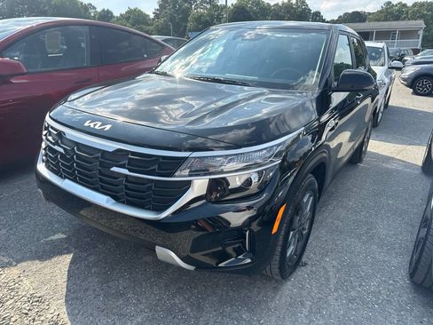 Used 2026 Kia Seltos LX FWD image 1