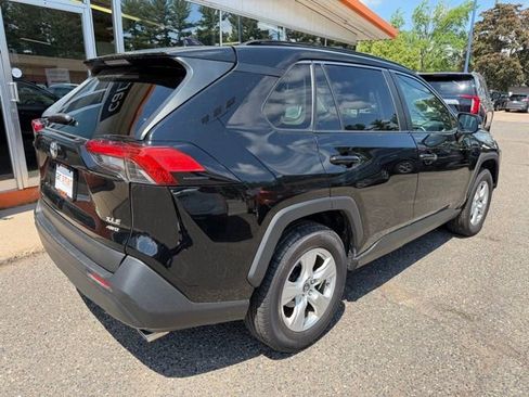 Used 2019 Toyota RAV4 XLE w/ Convenience Package AWD/4WD image 7