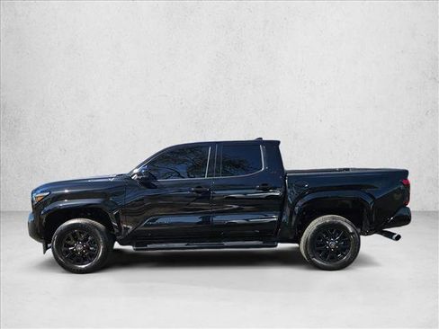 Used 2025 Toyota Tacoma SR5 AWD/4WD image 9