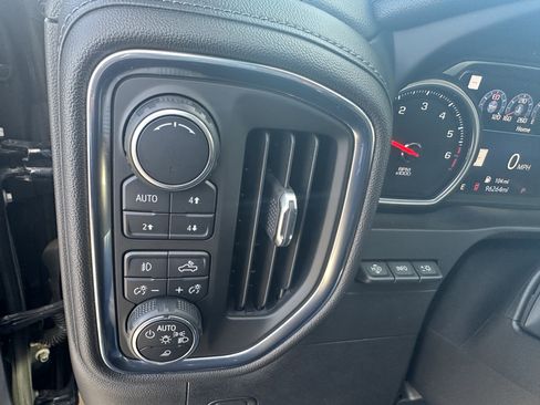 Used 2019 Chevrolet Silverado 1500 High Country w/ Technology Package image 19