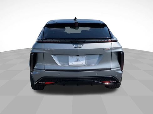 New 2026 Cadillac Lyriq V image 6