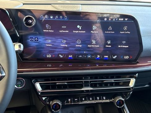 New 2026 Chevrolet Traverse Z71 w/ Enhanced Driving Package AWD/4WD image 20