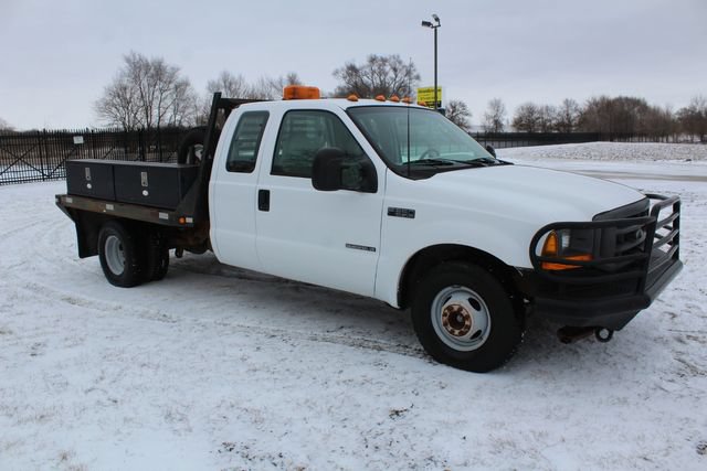 Used 2001 Ford F350 2WD SuperCab DRW Super Duty image 4