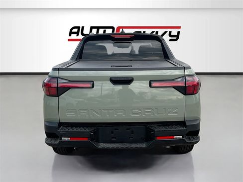 Used 2024 Hyundai Santa Cruz SEL w/ Activity Package image 6