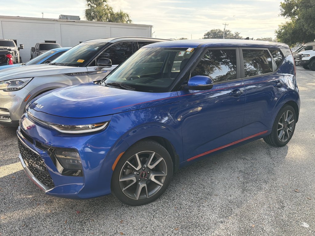 Used 2022 Kia Soul Turbo FWD image 3