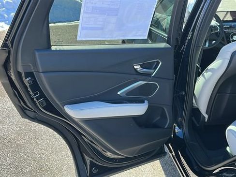 New 2026 Acura RDX SH-AWD image 21