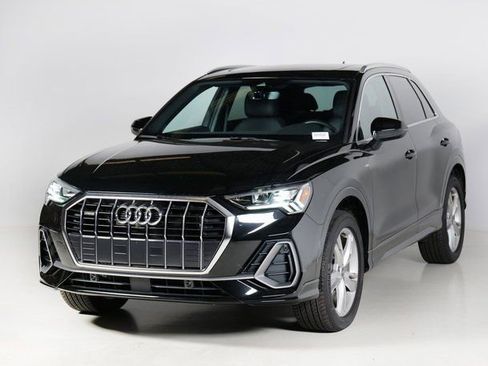 Certified 2024 Audi Q3 2.0T Premium Plus w/ Premium Plus Package image 30