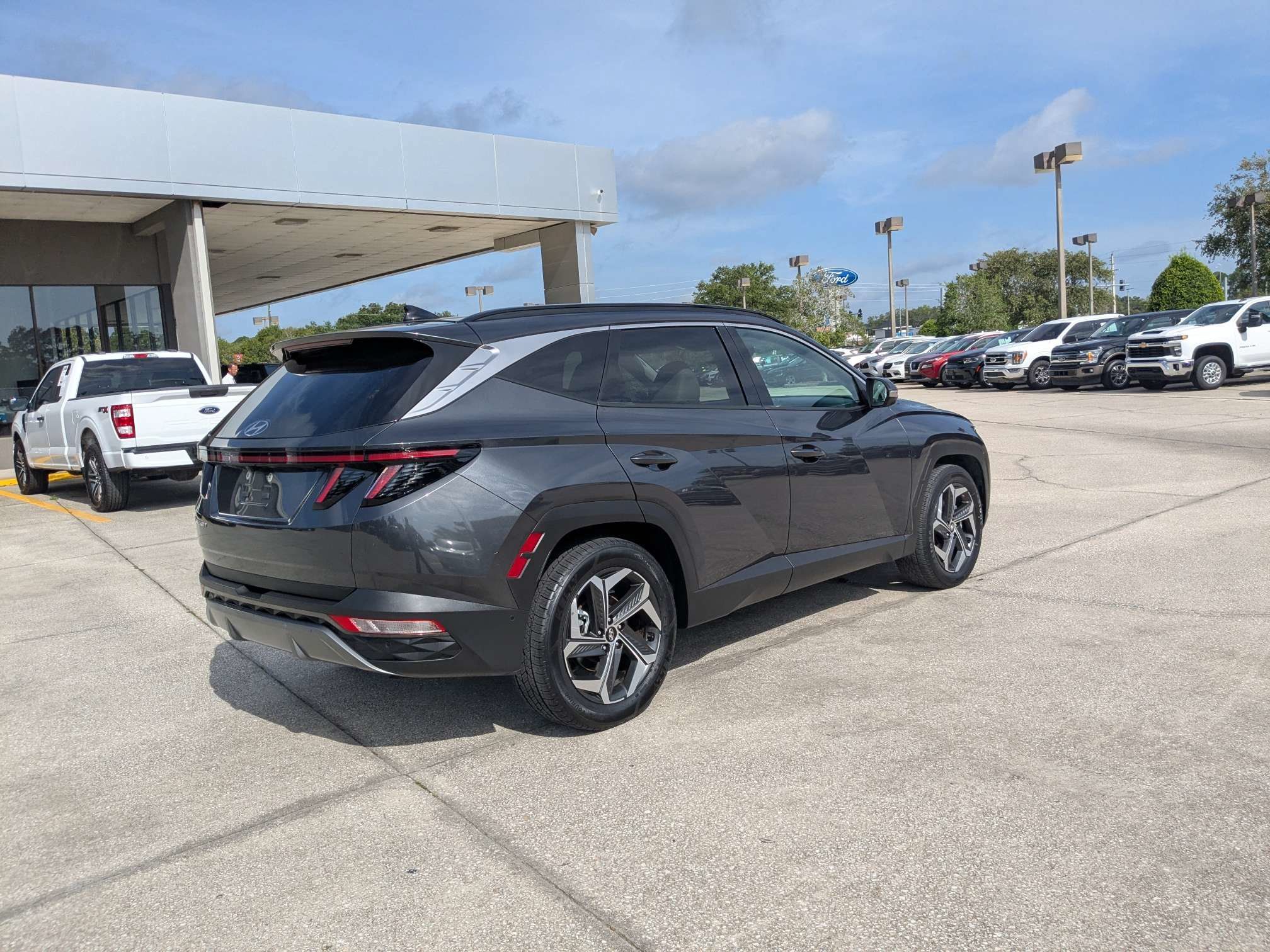 Used 2024 Hyundai Tucson Limited FWD image 4
