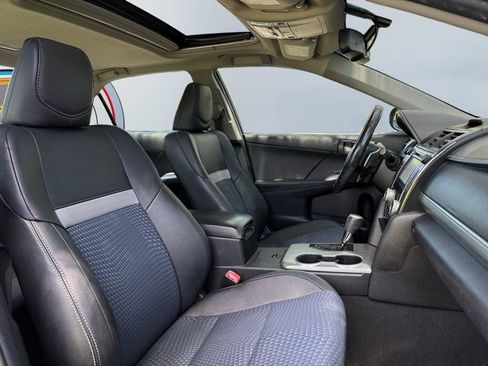 Used 2013 Toyota Camry SE w/ Convenience Pkg FWD image 20
