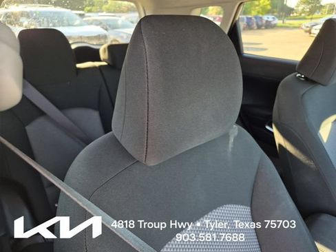 Certified 2025 Kia Soul LX w/ LX Technology Package FWD image 12