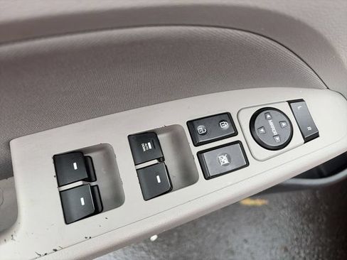 Used 2019 Hyundai Elantra SEL FWD image 13