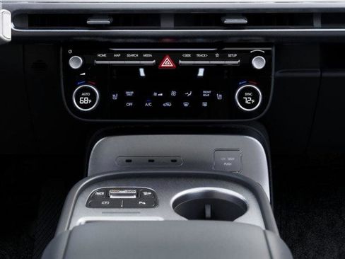 New 2026 Hyundai Ioniq 9 S image 16