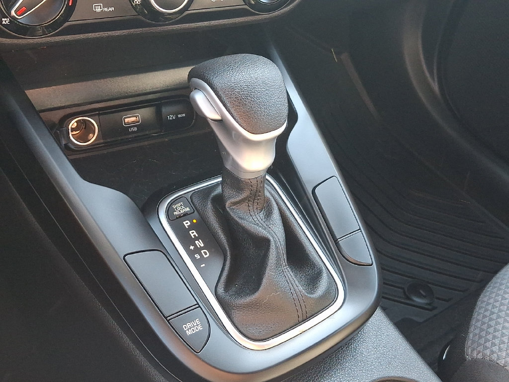 Used 2023 Kia Soul LX FWD image 17
