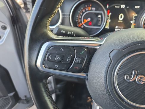 Used 2020 Jeep Gladiator Overland image 19