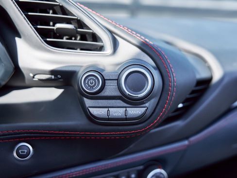 Used 2019 Ferrari 488 Spider image 62